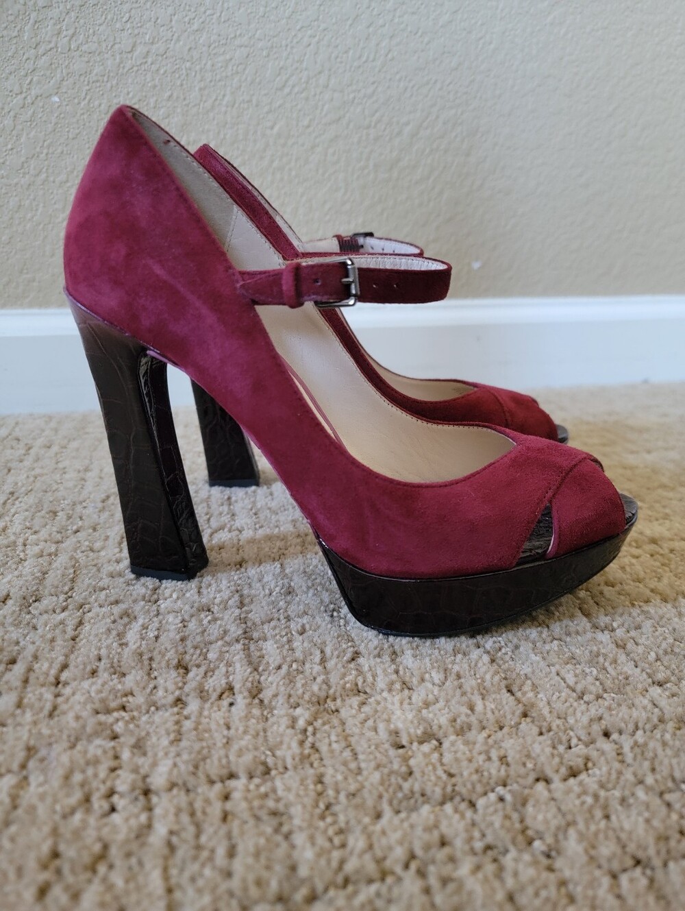Michael Kors Burgundy Suede Platform Mary Jane Heels Size 6